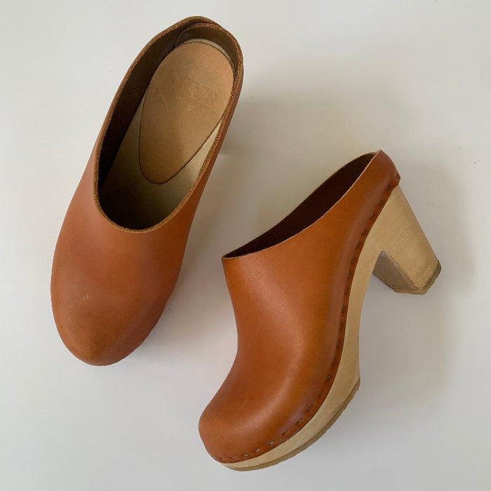 Chloe in Whiskey, Size 4 (70% off)