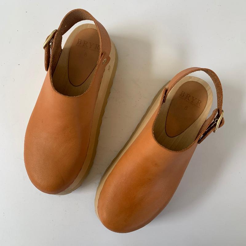 Tegan in Natural, Size 8 (70% off)