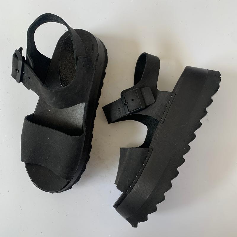 Uma in Monochrome Black, Size 8 (70% off)