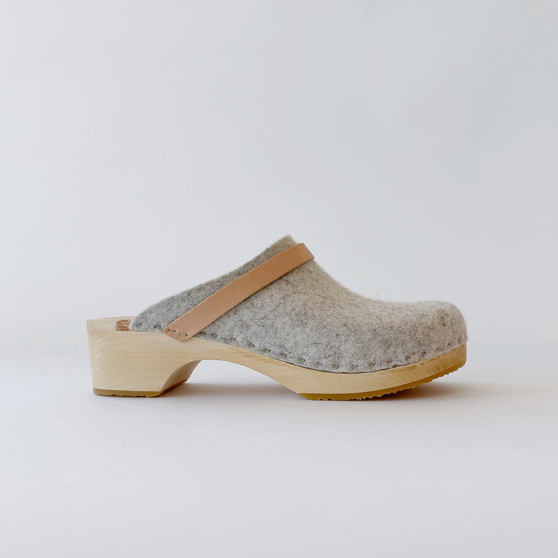 Toastie felt clog