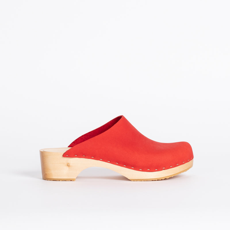 Worker Clog in Poppy